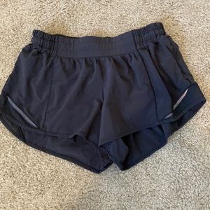 Lululemon Hotty Hot shorts